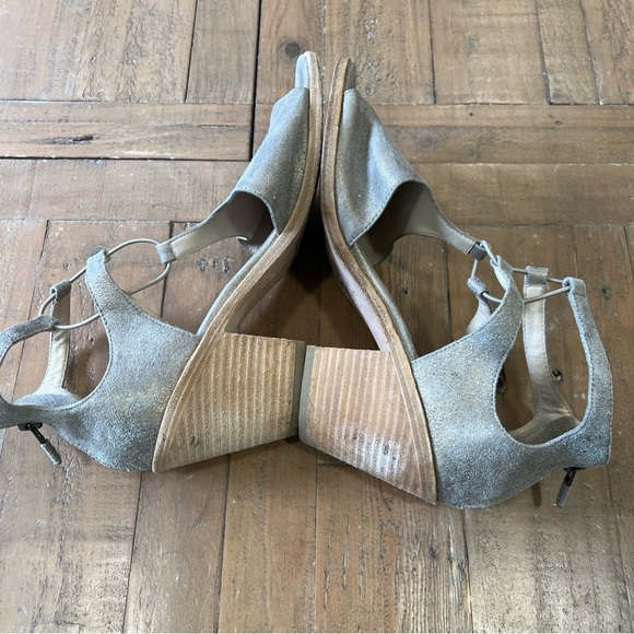 Eileen Fisher Lou Block Heel Sandal Open Toe Metallic Gold Strappy Zip Size 8.5 - Picture 8 of 11